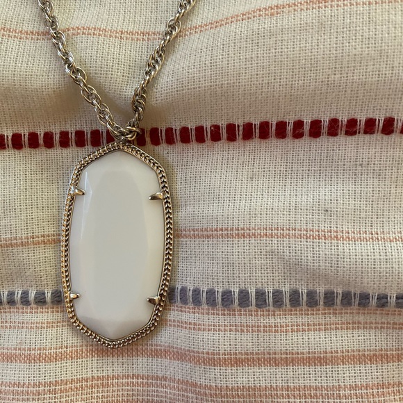 Kendra Scott Rae - Picture 4 of 4